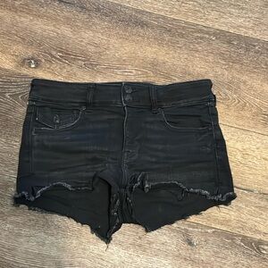 American Eagle black shortie shorts 8‎